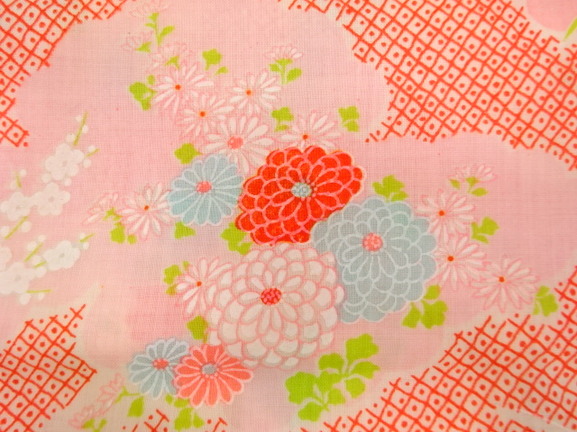  アンティーク　雲に菊模様　長襦袢地反物